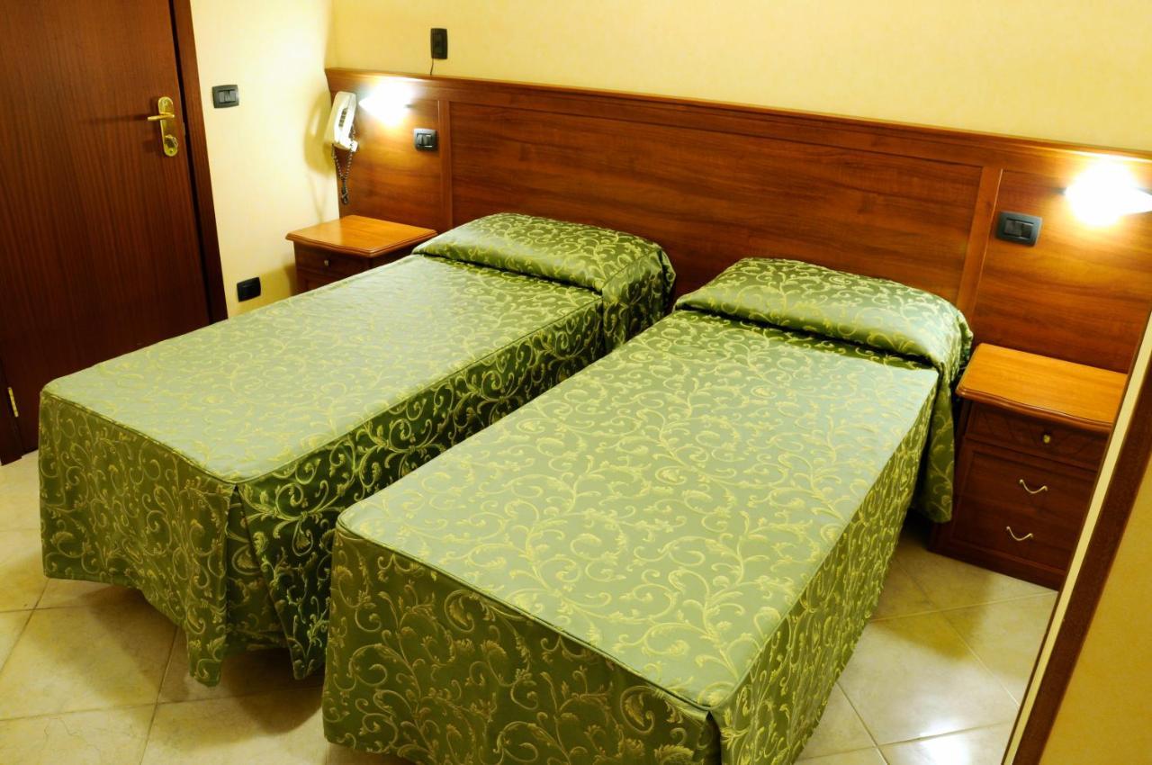 Hotel Il Corallo Fiuggi Esterno foto